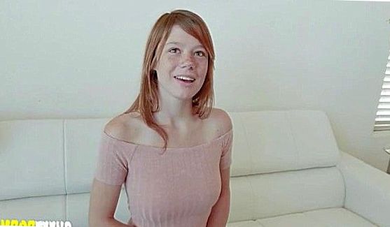 Лесби кастинг двух молодых (18 лет) красоток, порно видео