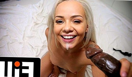 Охуенная брюнетка на кастинге, порно видео