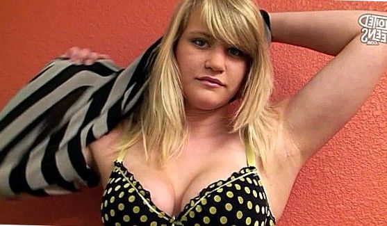 С красивой девушкой (18 лет), порно видео