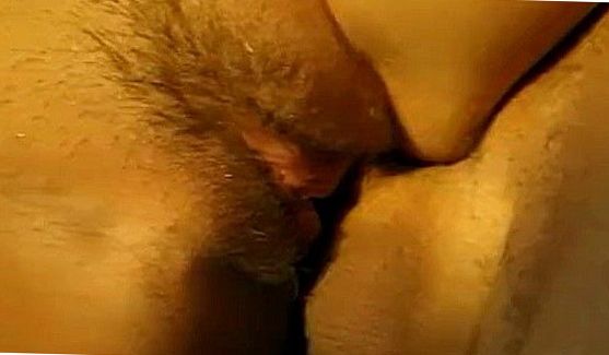Девчонке вскрывают анус большом и черной нигерской палкой, порно видео